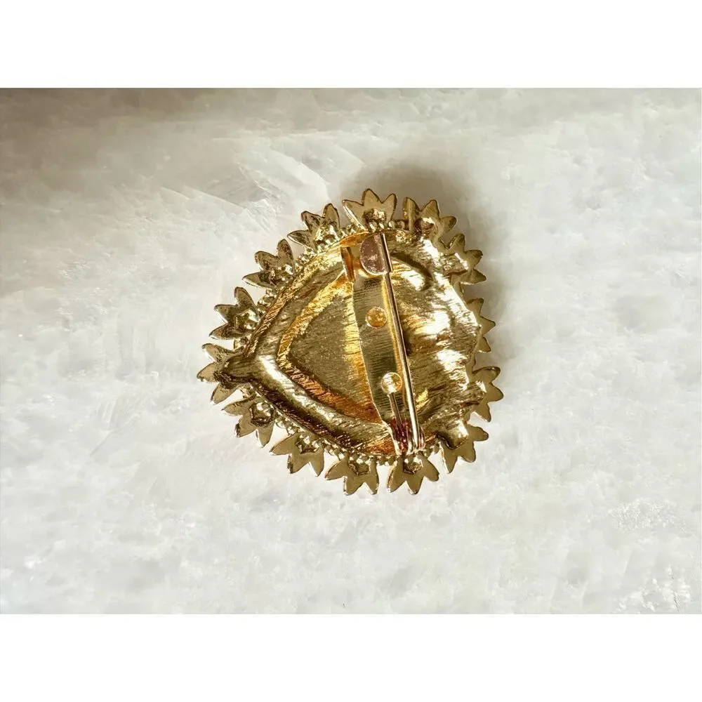 No Brand intricate gold